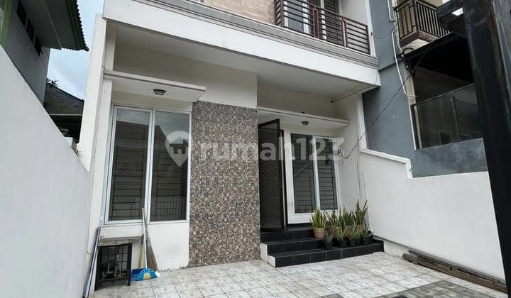 Rumah 2 Lantai Unfurnish di Kelapa Gading, Jakarta Utara