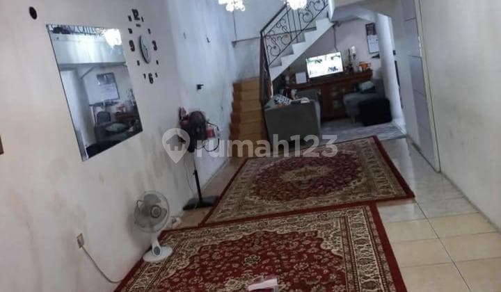 Rumah Siap Huni 1,5 Lantai di Bcs Kelapa Gading, Jakarta Utara
