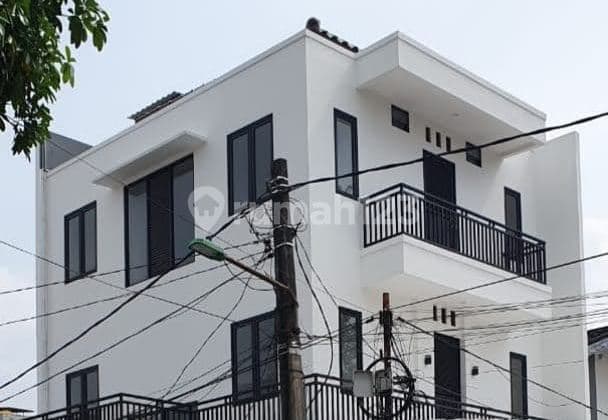 Brand New 3-Story Boarding House in Kelapa Gading, North Jakarta