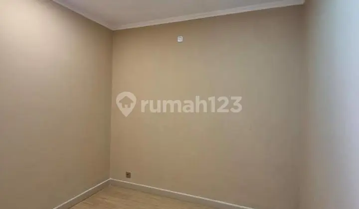 Newly Renovated 3.5-Story House in Kelapa Nias, Kelapa Gading, North Jakarta
