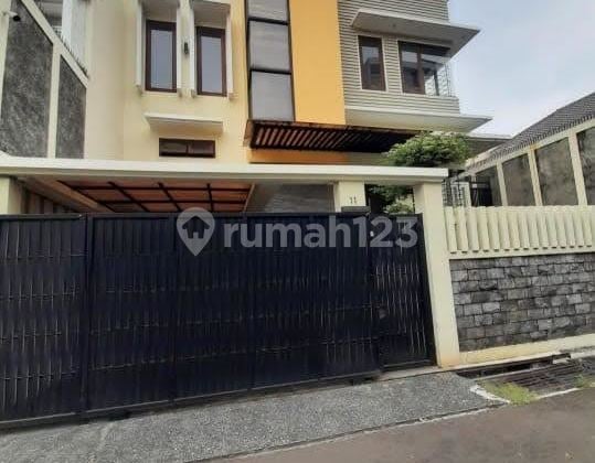 Rumah Full Furnish Siap Huni 2 Lt Di Rawamangun ,Jakarta Timur