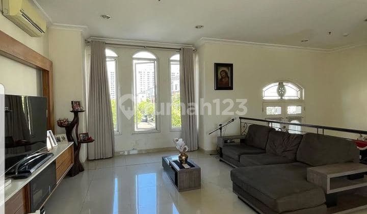 The Villas MOI full furnish bagus 2Lt di kelapa gading - Jakut