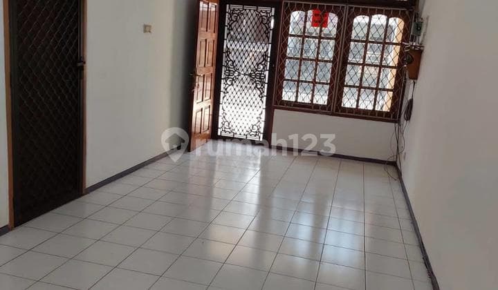 Rumah Siap Huni 2 Lantai di Janur Asri Kelapa Gading, Jakarta Utara