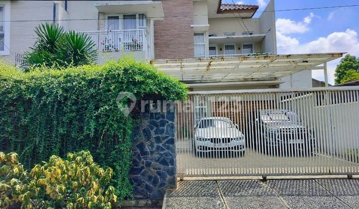 Rumah Mewah 2 Lantai Dalam Komplek Area Jati di Pulogadung, Jakarta Timur