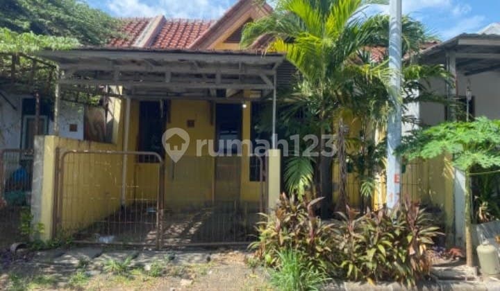 Rumah 1,5 Lantai di Metland Ujung Menteng, Jakarta Timur