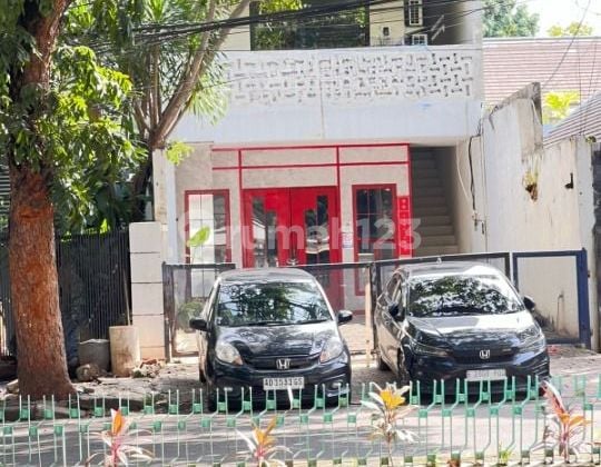 Disewakan Ruko 1 Lantai di Jalan Prapanca Raya Jakarta Selatan Disewakan Ruko 1 Lantai di Jalan Prapanca Raya Jakarta Selatan