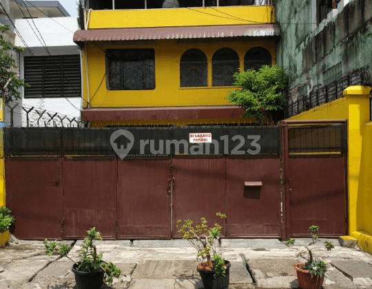 Large House for Sale Cheap in Karang Anyar, Central Jakarta