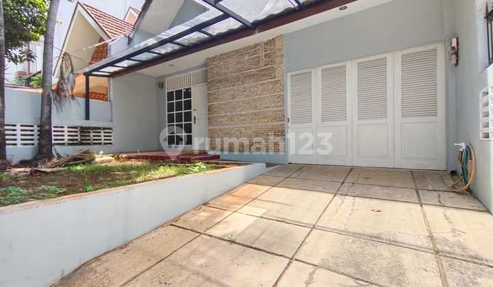 Rumah Disewakan di Pondok Indah