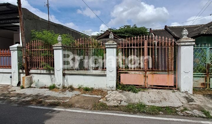 TANAH BONUS RUMAH PADAT PENDUDUK LINGKUNGAN NYAMAN DI PERUMAHAN MOJOSONGO SOLO