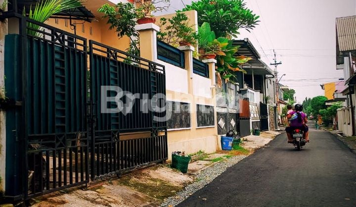 RUMAH KRAJAN DEKAT RS DR OEN KANDANG SAPI & DEKAT UNIVERSITAS AUB, UTP, STIA, POLITEKES