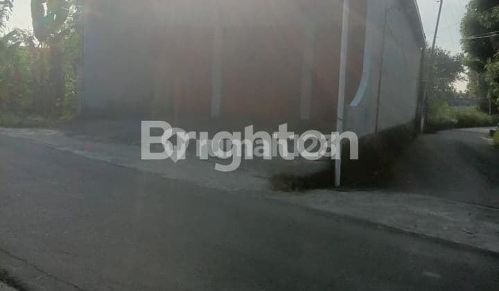 GUDANG SIAP PAKAI DEKAT TAMAN JAYAWIJAYA DAERAH MOJOSONGO SOLO