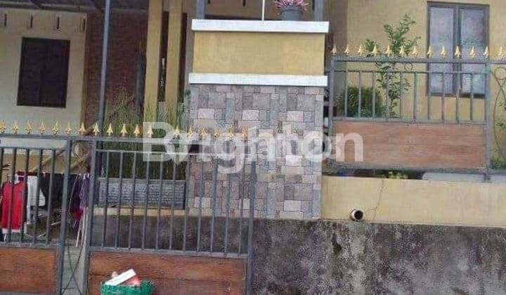 RUMAH SIAP HUNI PLESUNGAN DEKAT MOJOSONGO SOLO