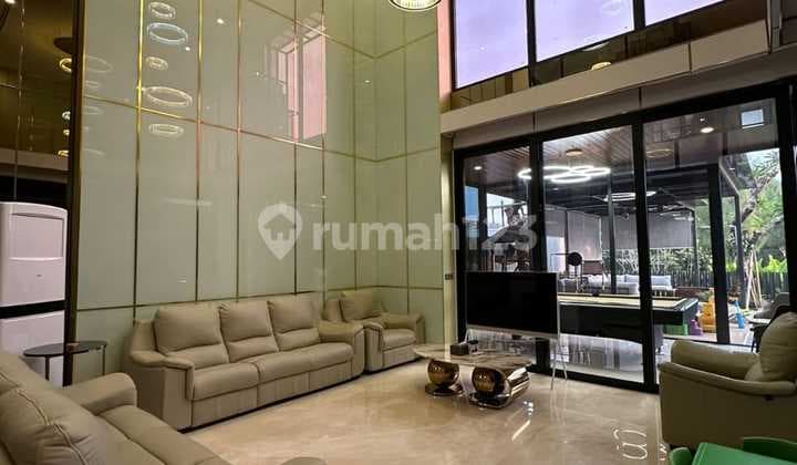 Dijual Rumah Navapark Cluster Lyndon Bsd Uk 665m2 Furnished With Lake View ,Lift , Tanggerang