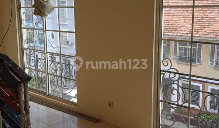 Good and Affordable House in Taman Paris 2 LT Near Toll Gate