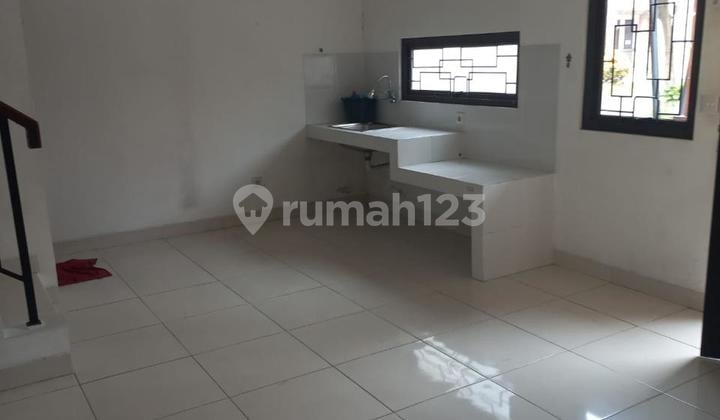 RUMAH BAGUS 2 LANTAI DI PERUM NUSA LOKA BSD SIAP HUNI