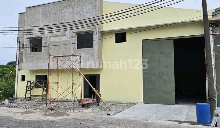 New Warehouse on Jatake Industrial Main Road, Wide Street New Warehouse on Jatake Industrial Main Road, Wide Street