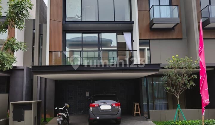 Rumah Mewah Semi Furnish Di Cluster Laurel Nava Park BSD City