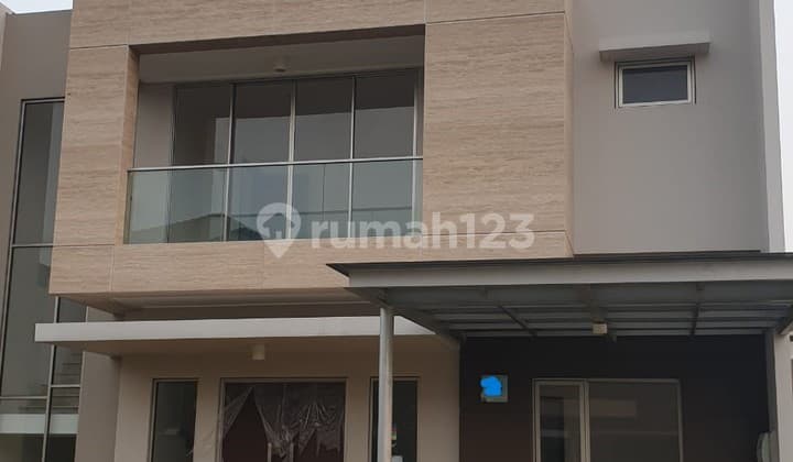 Best Price for Sale Golf Island House PIK 150m2 in North Jakarta