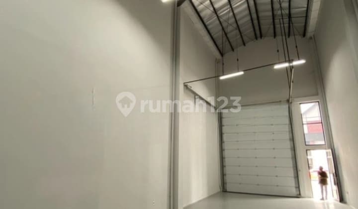 Warehouse for Sale in Bizpark PIK2, Size 180 m² at Pantai Indah Kapuk Tangerang