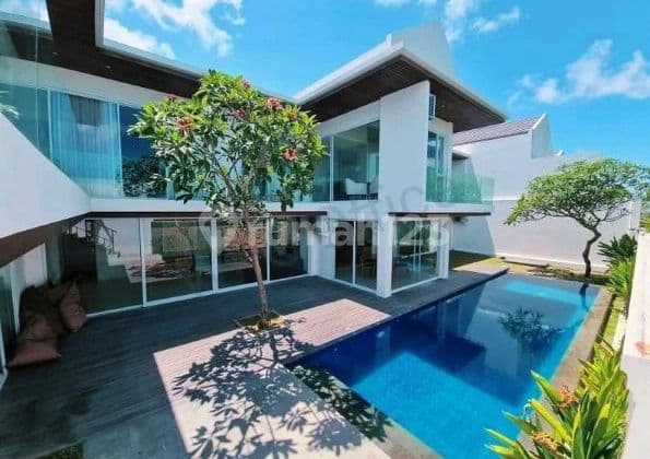 The Hot List of Villas for Sale is in the Villa Complex Area, Ungasan, South Kuta, Badung, Bali