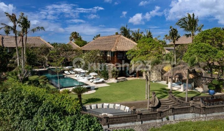 TOP URGENT FOR SALE VILLA LOSS BEACH VIEW SEA LOCATION PERERENAN CANGGU KUTA UTARA BADUNG