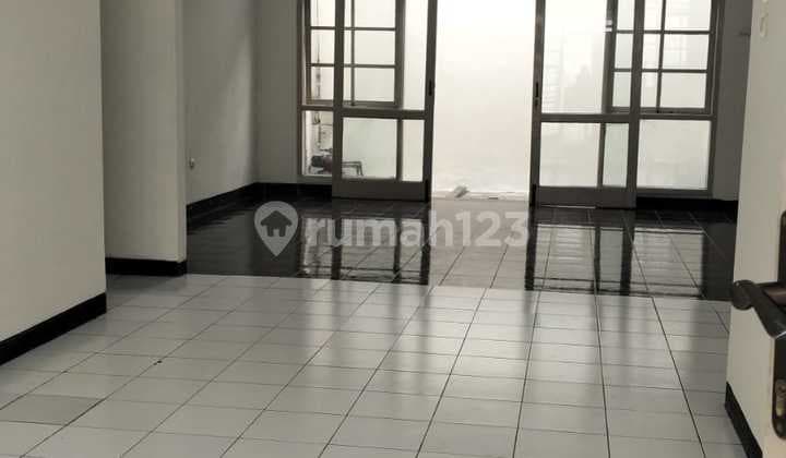 Rarely any ready-to-move-in houses in Taman Kopo Indah 1