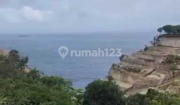 Tanah View Laut di Diamond Beach Nusa Penida