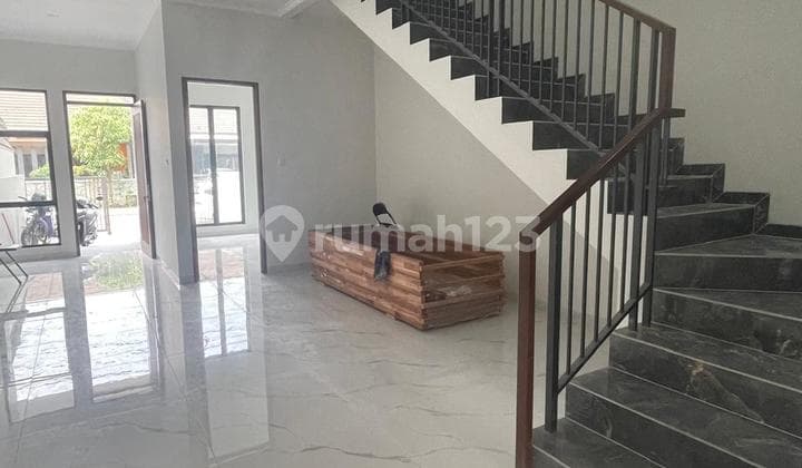 Rumah Murah Modern Minimalis 2 Lantai di Mekar Wangi Bandung