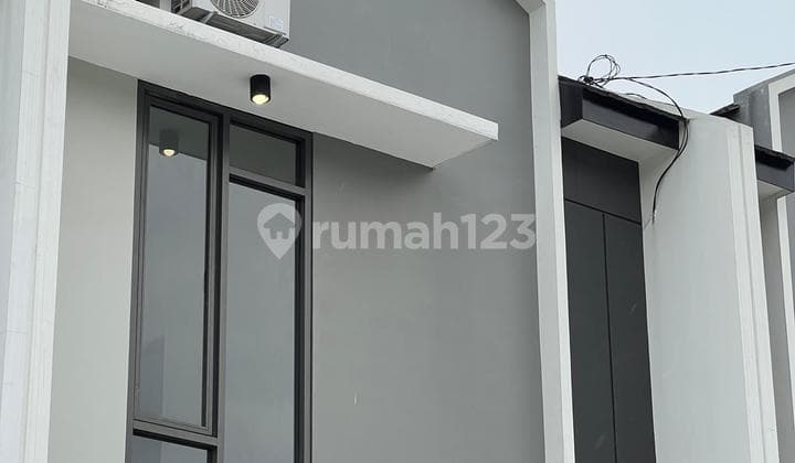 Rumah Baru Modern Minimalis Siap Huni di Taman Kopo Indah 5