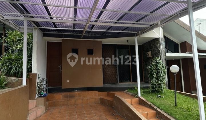 Rumah Terawat Siap Huni di Setraduta Permai