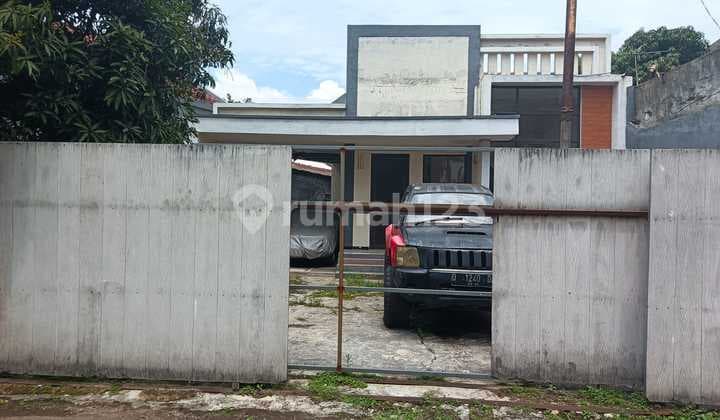 Rumah Murah Strategis Tengah Kota di Ciateul Bandung