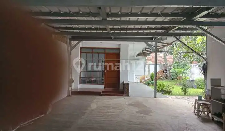 Dutch Hook House Building in Syap Riau Bandung