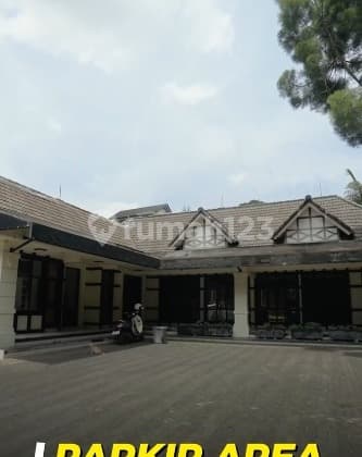 Ruang Usaha Bagus Strategis di Dago Atas Bandung
