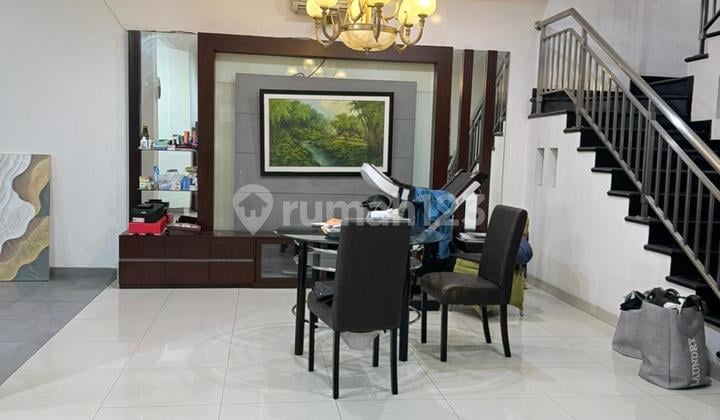 Rumah Singgasana Pradana Bandung Cluster Favorit