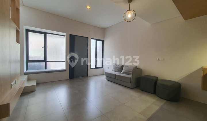 Rumah Bsd Tabebuya Cluster Invenshihouse, Semi Furnished Dan Siap Huni