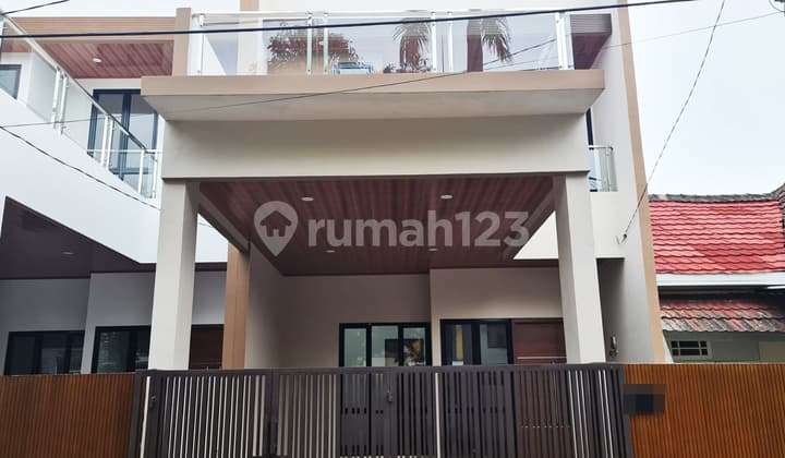 Rumah 2 Tingkat Baru Dibangun Siap Huni, Villa Melati Mas