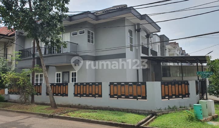 Rumah Hook Besar Gading Serpong, Kondisi Renov dan Siap Huni