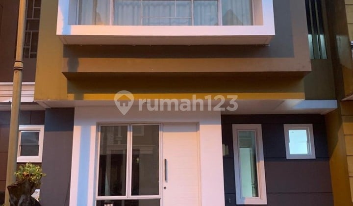 Rumah Nyaman di Malibu Village, Gading Serpong - Lingkungan Asri & Strategis