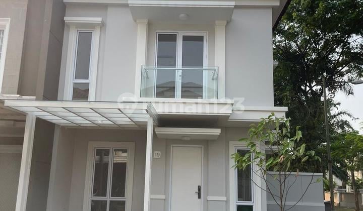 Rumah Hoek 2 Lantai Baru di Karelia, Tangerang