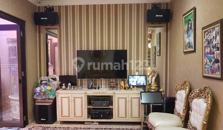 Rumah 2 Lantai Bagus SHM di The Green, Tangerang