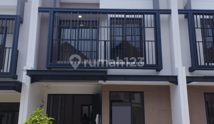 Jual Cepat Rumah 2.5lt Attic Room di Gading Serpong, Tangerang