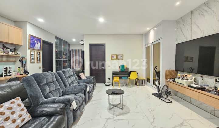 Jual Cepat Rumah 2lt Full Furnished Full Renovasi di Foresta Bsd