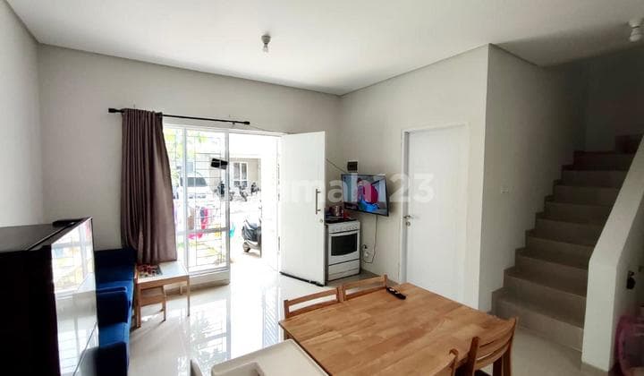 DIJUAL Rumah 2lt di Serpong Paradise (Rumah samping mall)