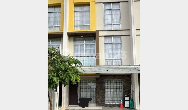 Dijual Rumah 3 LT di Pik 2