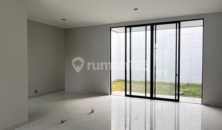 Dijual Cepat Rumah di Kuningan Village Brand New
