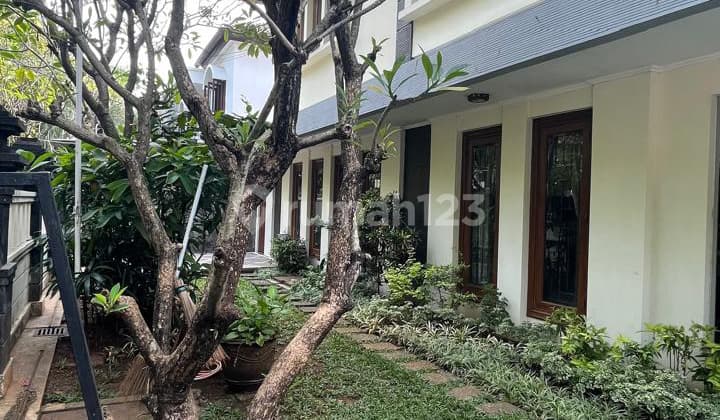 Rumah Siap Huni Dalam kompleks Elite Di Kuningan JakSel