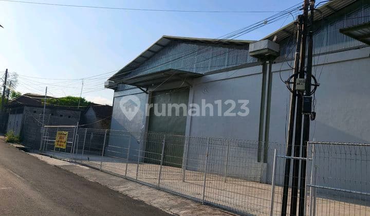 New and Spacious Warehouse with Truck Access in Central Denpasar