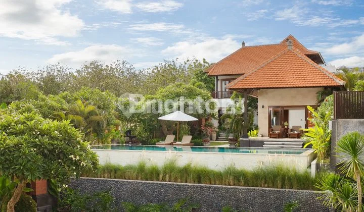 LUXURY 9 BEDROOM VILLA DI PUSAT TURIS
