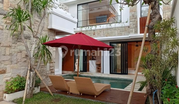 Luxury Villa Konsep Mediterania Tropical Di Canggu