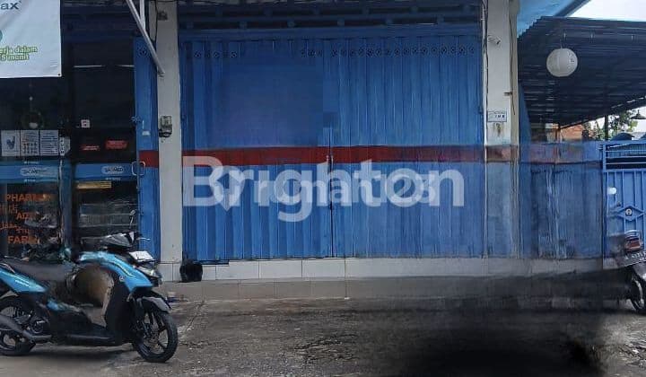 TOKO STRATEGIS LANGKA DI PINGGIR JALAN PERERENAN